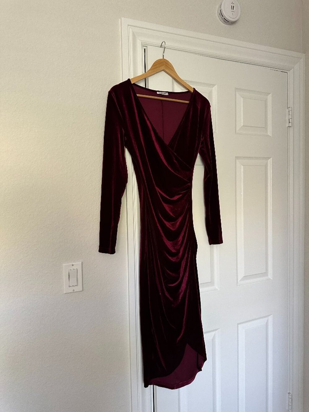 Women's Burgundy Maxi Dress
